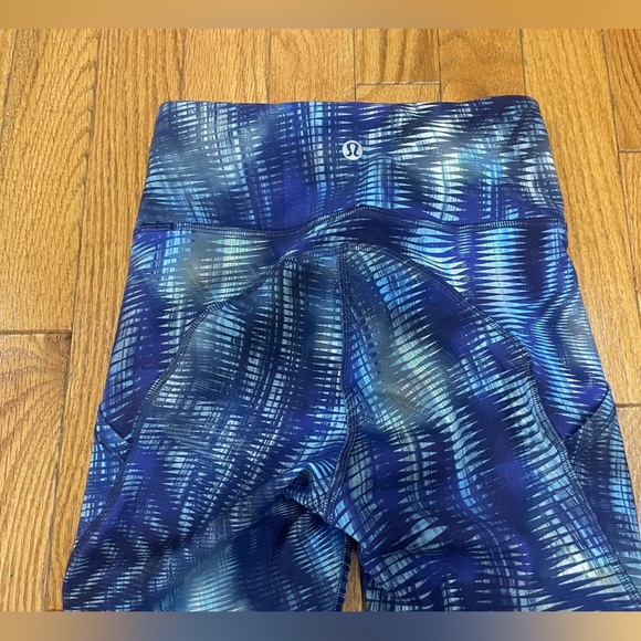 Lululemon Invigorate High-Rise Tight 25" *Foil Shapeshifter Flux Blue Size 0 - Picture 5 of 8